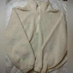 Cozy off white Sherpa Pullover